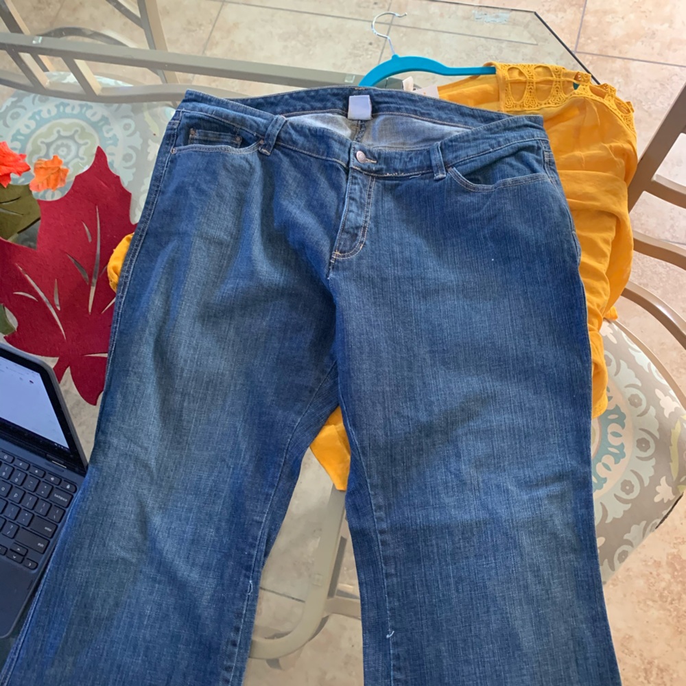 Old Navy Low rise Jeans size 20